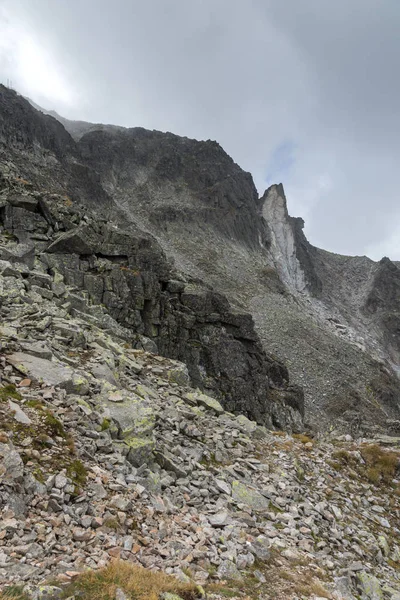 Rotsachtige Landschap Vanaf Wandelroute Klimmen Een Musala Peak Rila Gebergte — Stockfoto