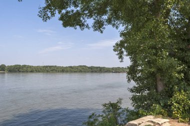 Ruse, Bulgaristan - 1 Mayıs 2008: Tuna Nehri Ruse, Bulgaristan şehrin içinden geçen