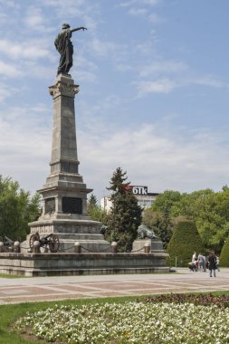 Ruse, Bulgaristan - 1 Mayıs 2008: Ruse, Bulgaristan şehir merkezinde Özgürlük Anıtı