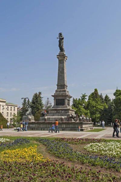 保加利亚鲁斯 2008年5月1日 保加利亚鲁斯市中心的自由纪念碑 — 图库照片