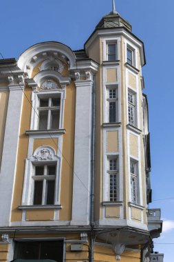 Sofia, Bulgaristan - 21 Şubat 2019: Tipik sokak ve bina merkezi City, Sofia, Bulgaristan