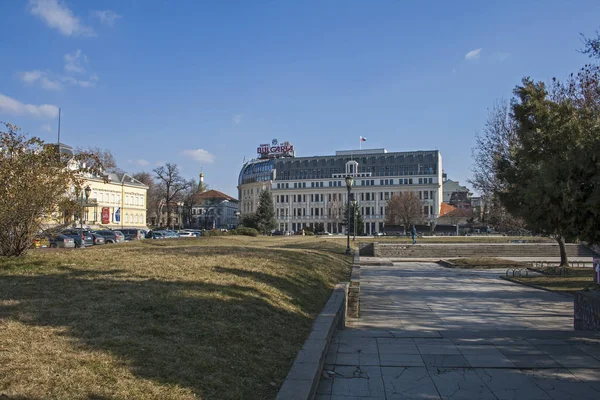 Sofia Bulgária Fevereiro 2019 Rua Edifício Típicos Centro Cidade Sófia — Fotografia de Stock