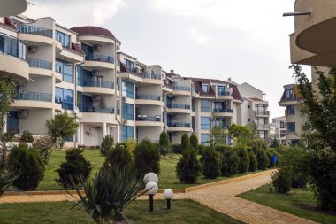 Sveti Vlas, Bulgaristan - 2 Mayıs 2008: Panoramik ünlü yaz çare Sveti Vlas (Saint Vlas), Burgaz bölge, Bulgaristan