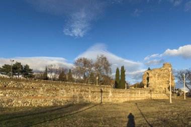 Antik Roma şehri Diocletianopolis, Hisarya kasaba, Plovdiv Bölge, Bulgaristan surlarının kalıntıları gün batımı görünümü