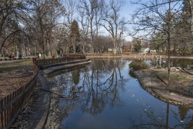 Sofya, Bulgaristan - 7 Mart 2019: Sofya'daki Borisova gradina Gölü(Boris Garden), Bulgaristan