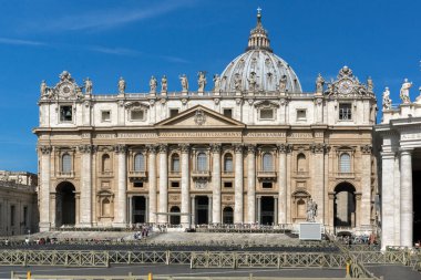 Vatikan - 23 Haziran 2017: St. Peter Bazilikası, Roma kentindeki Aziz Petrus Meydanı'nda, Vatikan, İtalya
