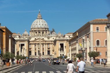 Vatikan - 23 Haziran 2017: St. Peter Bazilikası, Roma kentindeki Aziz Petrus Meydanı'nda, Vatikan, İtalya