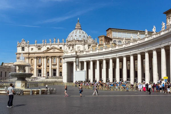 Vatikan Haziran 2017 Peter Bazilikası Roma Kentindeki Aziz Petrus Meydanı — Stok fotoğraf