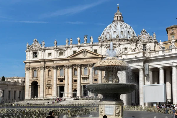 Vatikan Haziran 2017 Peter Bazilikası Roma Kentindeki Aziz Petrus Meydanı — Stok fotoğraf