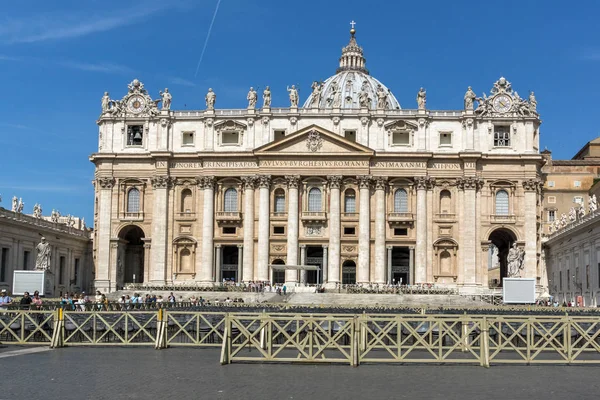 Vatikan Haziran 2017 Peter Bazilikası Roma Kentindeki Aziz Petrus Meydanı — Stok fotoğraf