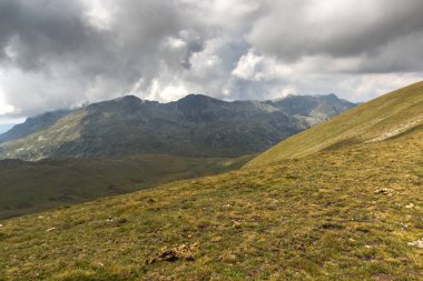Rila Mountan yedi Rila göller, Bulgaristan yakınındaki görünümünü yaz