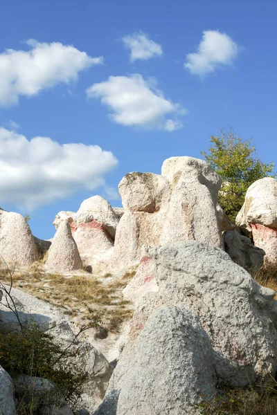 ブルガリア クルジャリ州の町の近くの岩形成石の結婚式 — ストック写真