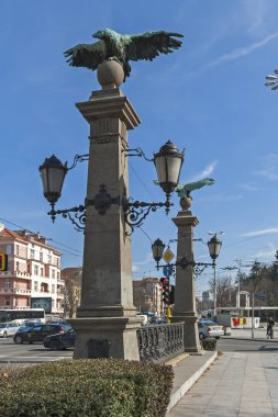 Sofya, Bulgaristan - 7 Mart 2019: Sofya'da Perlovska nehri üzerindeki Eagle Köprüsü, Bulgaristan