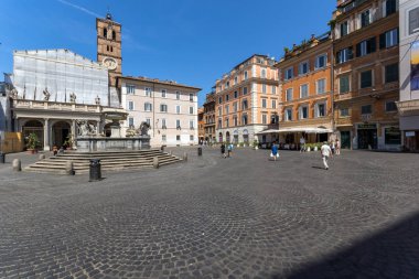 Roma, İtalya - 23 Haziran 2017: Görünüm Basilica of Our Lady Trastevere Roma, İtalya, Amazing