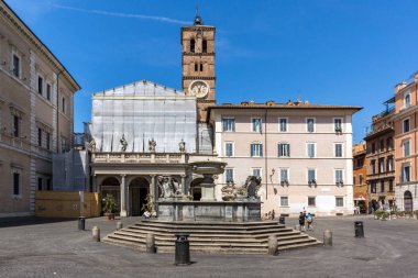 Roma, İtalya - 23 Haziran 2017: Görünüm Basilica of Our Lady Trastevere Roma, İtalya, Amazing