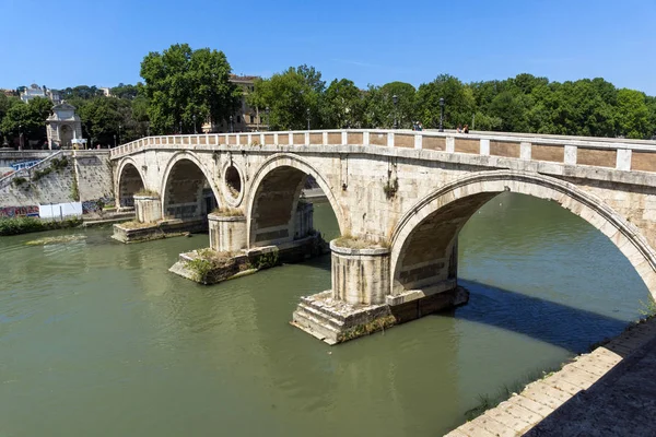 Řím Itálie Června 2017 Úžasný Výhled Řeku Tiberu Ponte Sisto — Stock fotografie