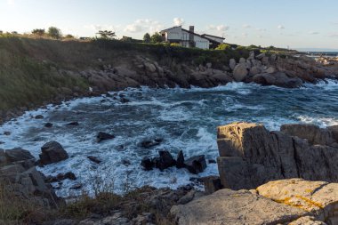 Chernomorets kıyı şeridi Amazing Sunset Manzara, Burgaz bölgesi, Bulgaristan