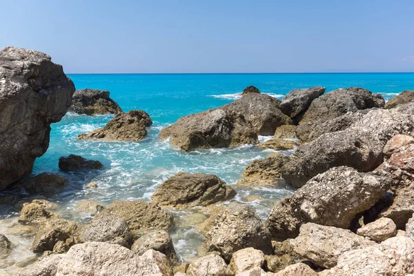Meereslandschaft Mit Blauem Wasser Und Felsen Megali Petra Strand Lefkada — Stockfoto