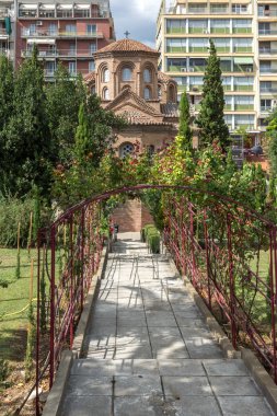 Thessaloniki, Yunanistan-Eylül 30, 2017: ntique Selanik şehir merkezinde Panagia Chalkeon Bizans Kilisesi, Orta Makedonya, Yunanistan