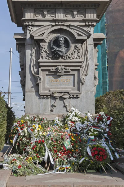 Sofya, Bulgaristan-7 Mart 2019: Bulgaristan 'ın Sofya kentinde Bulgar devrimci ve ulusal kahraman Vasil Levski Anıtı