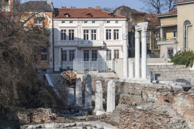 Filibe, Bulgaristan-10 Şubat 2019: Filibe kentinde Roma Odeon Harabeleri Panoraması, Bulgaristan