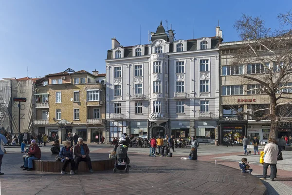 Plovdiv Bulgária Fevereiro 2019 Edifício Antigo Rua Pedonal Central Cidade — Fotografia de Stock