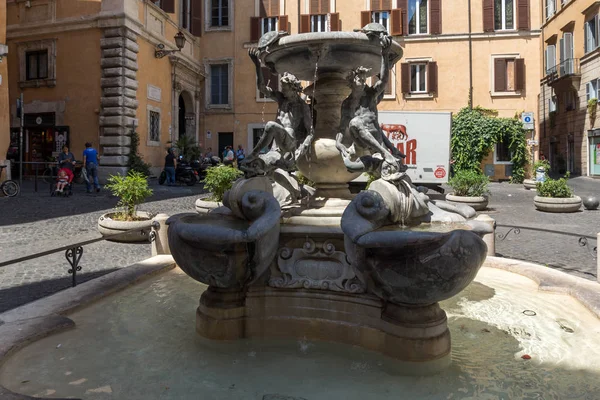 Ρώμη Ιταλία Ιουνίου 2017 Χελώνα Σιντριβάνι Και Πλατεία Στην Πόλη — Φωτογραφία Αρχείου