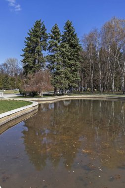 Sofia, Bulgaristan - 27 Mart 2019: Muhteşem bahar manzara South Park şehir Sofya, Bulgaristan