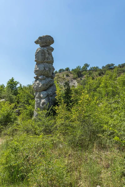 Kuklica の石人形北マケドニア共和国 Kratovo 町の近くの岩します — ストック写真