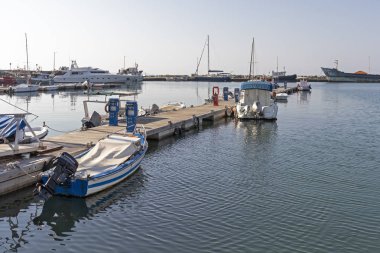 NEA MOUDANIA, GREECE - 31 Mart 2019: Nea Moudania, Chalkidiki, Orta Makedonya, Yunanistan