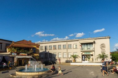 Chernomorets, Bulgaristan-11 Ağustos 2018: tipik Chernomorets köyü Sokağı, Burgaz Bölgesi, Bulgaristan