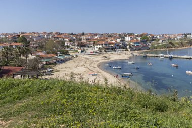 Nea Fokea kasabasının panoramik manzarası, Kassandra, Chalkidiki, Orta Makedonya, Yunanistan