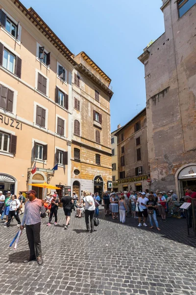 Roma, İtalya - 23 Haziran 2017: görünüm Via Nazionale, Roma, İtalya, Amazing