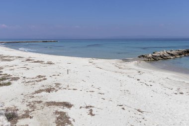 Kallithea, Kassandra, Chalkidiki, Orta Makedonya, Yunanistan Resort plajının panoramik görünümü