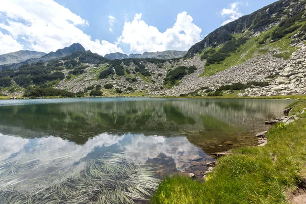 Pirin Dağı, Bulgaristan 'da Muratovo (Hvoynato) göl yaz manzara
