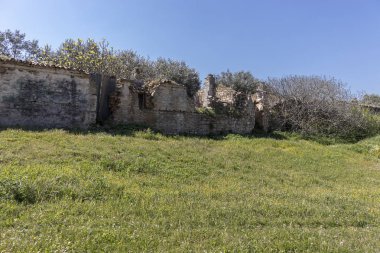 NEA FOKEA, KASSANDRA, GREECE - 31 Mart 2019: Nea Fokea kasabası Panorama, Kassandra, Chalkidiki, Orta Makedonya, Yunanistan