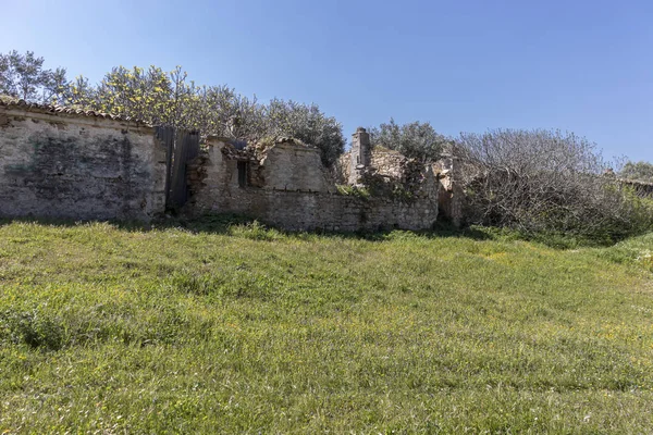 NEA FOKEA, KASSANDRA, GREECE - 31 Mart 2019: Nea Fokea kasabası Panorama, Kassandra, Chalkidiki, Orta Makedonya, Yunanistan