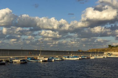 Chernomorets, Bulgaristan-11 Ağustos 2018: Chernomorets Limanı muhteşem günbatımı deniz manzarası, Burgaz Bölgesi, Bulgaristan