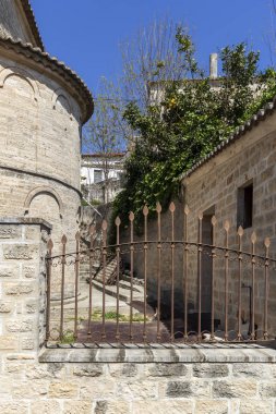 Afytos, Kassandra, Yunanistan-31 Mart, 2019: Afytos, Kassandra, Chalkidiki, Orta Makedonya, Yunanistan tarihi kasabasında Eski Ortodoks Kilisesi