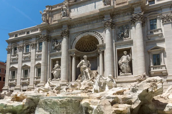 意大利罗马 2017 神奇的特雷维喷泉 Fontana Trevi 在意大利罗马市 — 图库照片