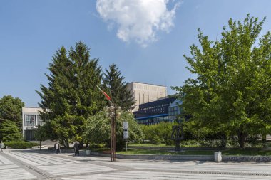 Silistre, Bulgaristan - 1 Mayıs 2008: Silistre şehir merkezinde bina ve sokak, Bulgaristan