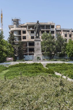 Silistre, Bulgaristan - 1 Mayıs 2008: Silistre şehir merkezinde bina ve sokak, Bulgaristan