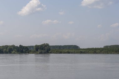 Silistre, Bulgaristan - 1 Mayıs 2008: Tuna Nehri, Silistre kasabasından geçerken, Bulgaristan