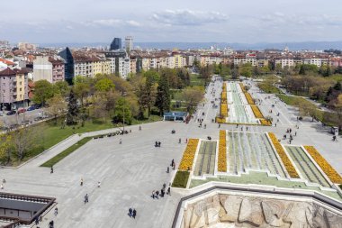Sofya, Bulgaristan -21 Nisan 2019: Ulusal Kültür Sarayı'ndan Sofya şehrinin panoramik görünümü, Bulgaristan
