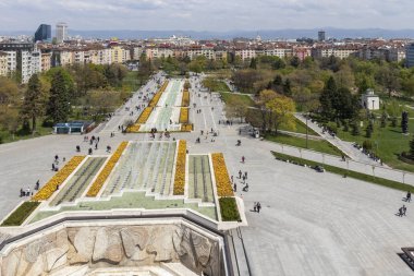 Sofya, Bulgaristan -21 Nisan 2019: Ulusal Kültür Sarayı'ndan Sofya şehrinin panoramik görünümü, Bulgaristan