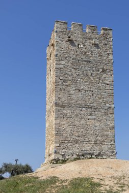 Nea Fokea kasabasındaki Antik Bizans Kulesi, Kassandra, Chalkidiki, Orta Makedonya, Yunanistan