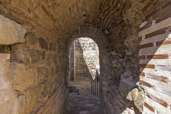 Ruínas Antiga Fortaleza Romana Portão Trajano Região Sófia Bulgária — Fotografia de Stock