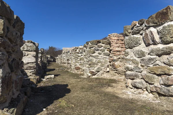 Ruinas Antigua Fortaleza Romana Puerta Trajano Región Sofía Bulgaria — Foto de Stock