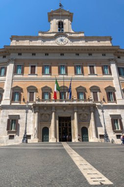 Rome, İtalya - 23 Haziran 2017: Roma, İtalya Palazzo Montecitorio görünümünü şaşırtıcı