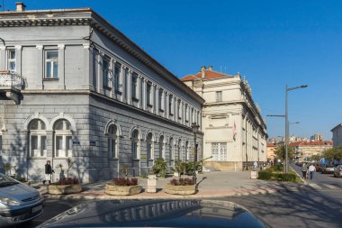 Novi Sad, Vojvodina, Sırbistan-11 Kasım 2018: Novi Sad şehir merkezinde tipik binalar, Vojvodina, Sırbistan